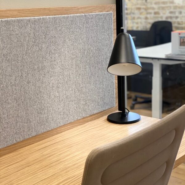 sort capelo bordlampe