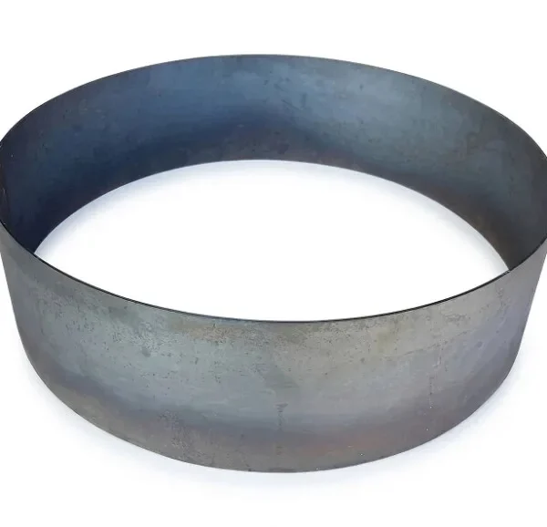 Jern ring rust som ben til rundt spejlbassin
